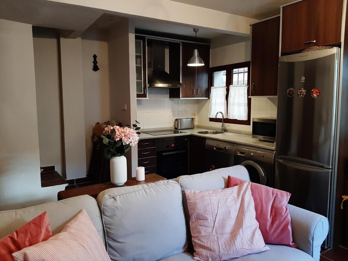 Willa Casa Con Patio Y Chimenea En Piedralaves Zewnętrze zdjęcie